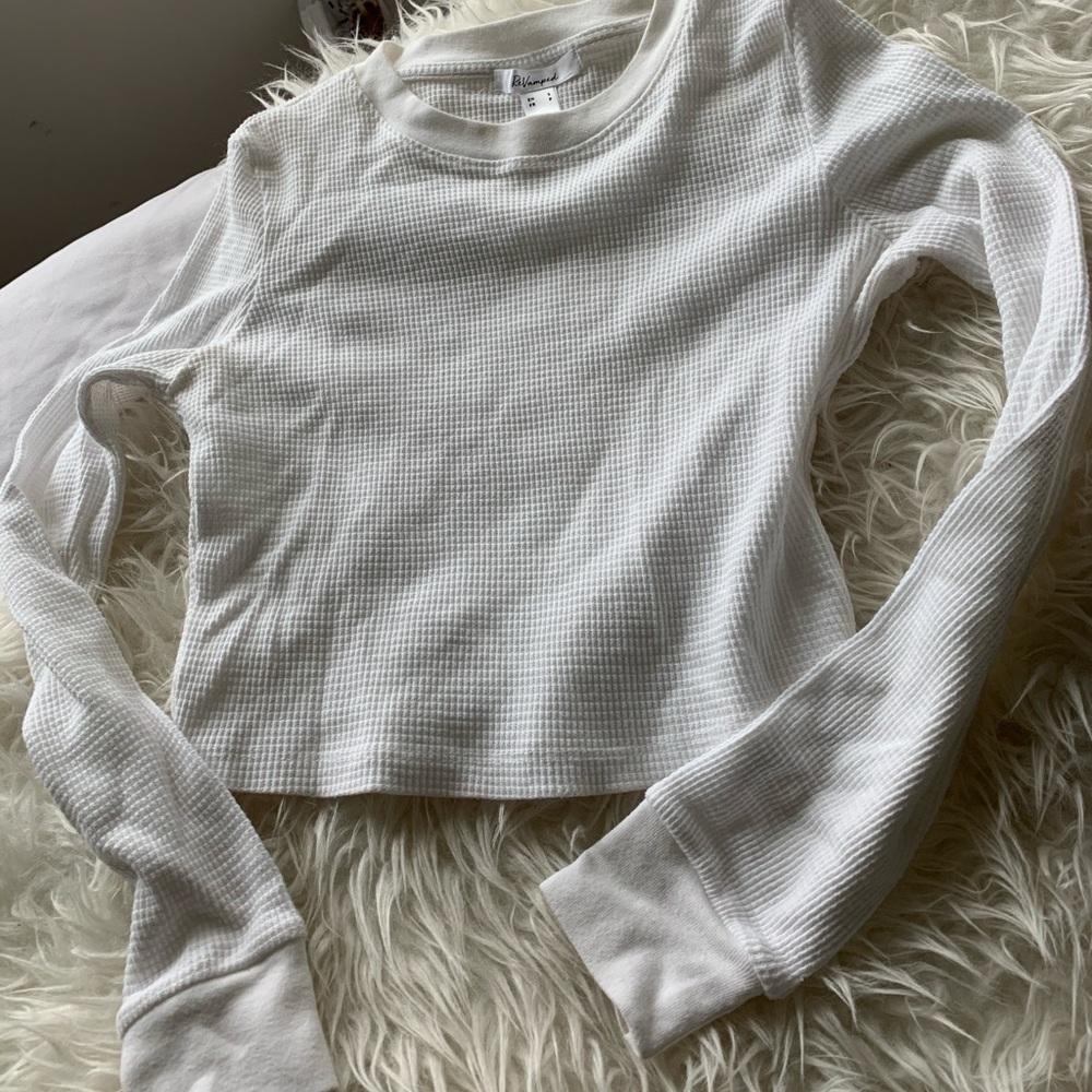 White cropped long sleeve top